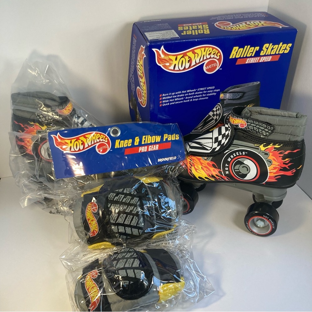 1998 Hot Wheels Roller Skates Sz 2 Flames Mattel New In Box Wth Elbow Knee Pads
